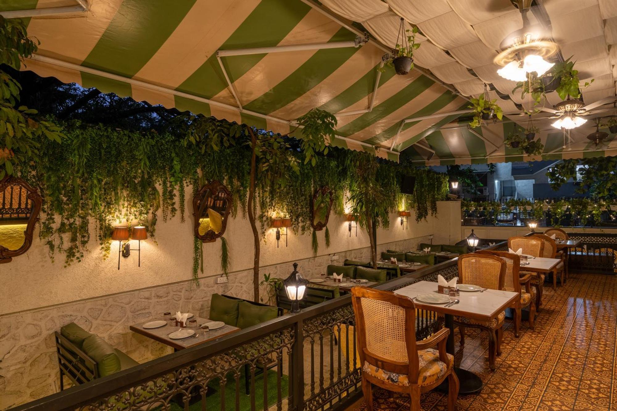 Arnna Hotel - Goregaon Mumbai Kültér fotó